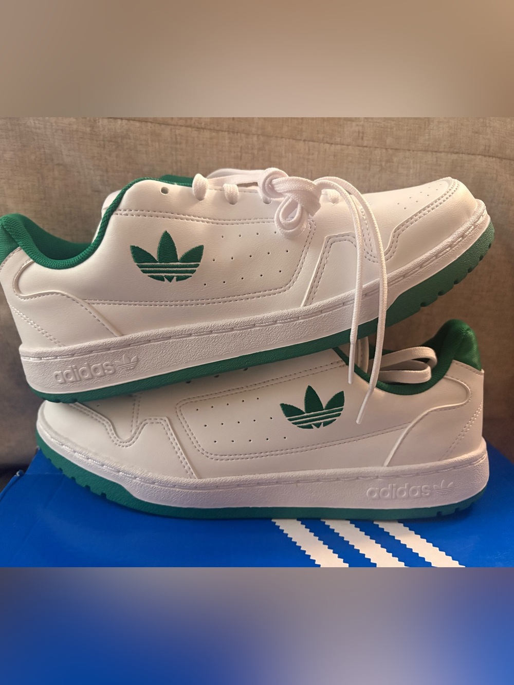 Adidas NY 90 J’s White Sneakers with Green Accents 7.5 Women 6.5Youth